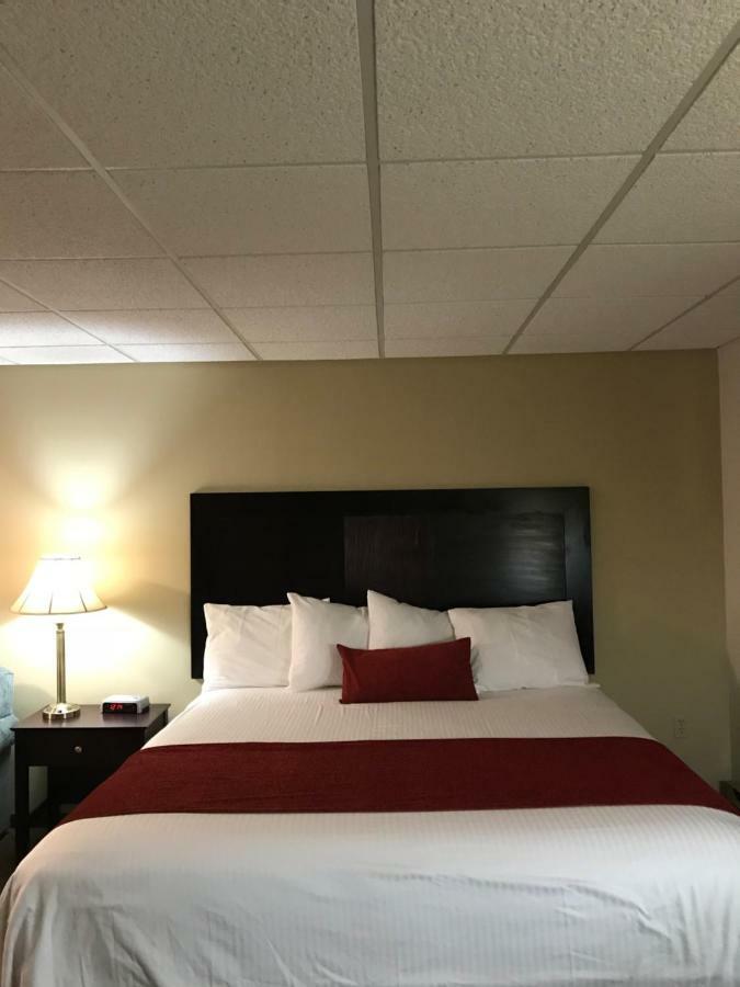 Brentwood Motor Inn Marquette Eksteriør billede
